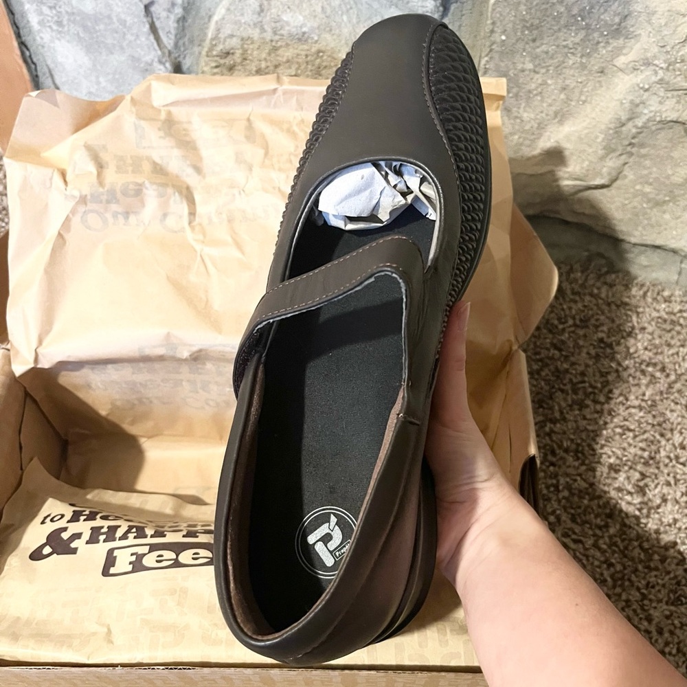 NWT Propét Women’s Erika Mary Jane Flat - Picture 4 of 7